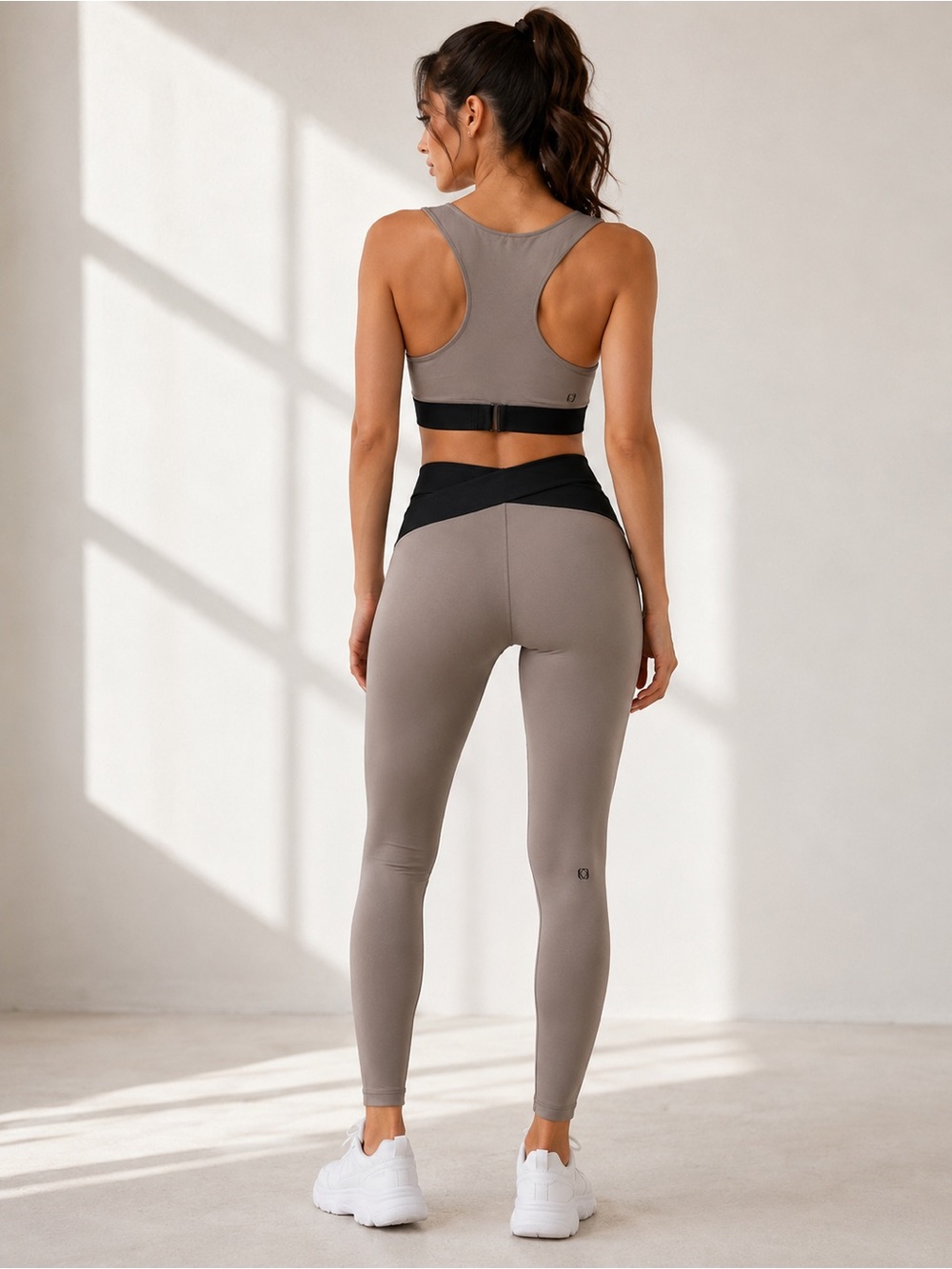 Le Ore Cross-Back Yoga Set β Size M β New Without Tags (NWOT) π©Άπ§π»ββοΈ - Picture 10 of 12